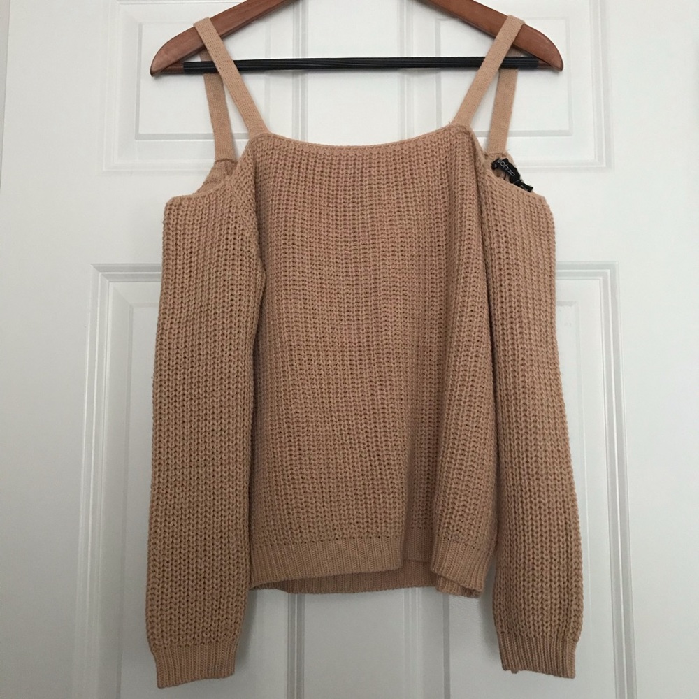 🌟New Listing🌟Boohoo Blush Knit Sweater